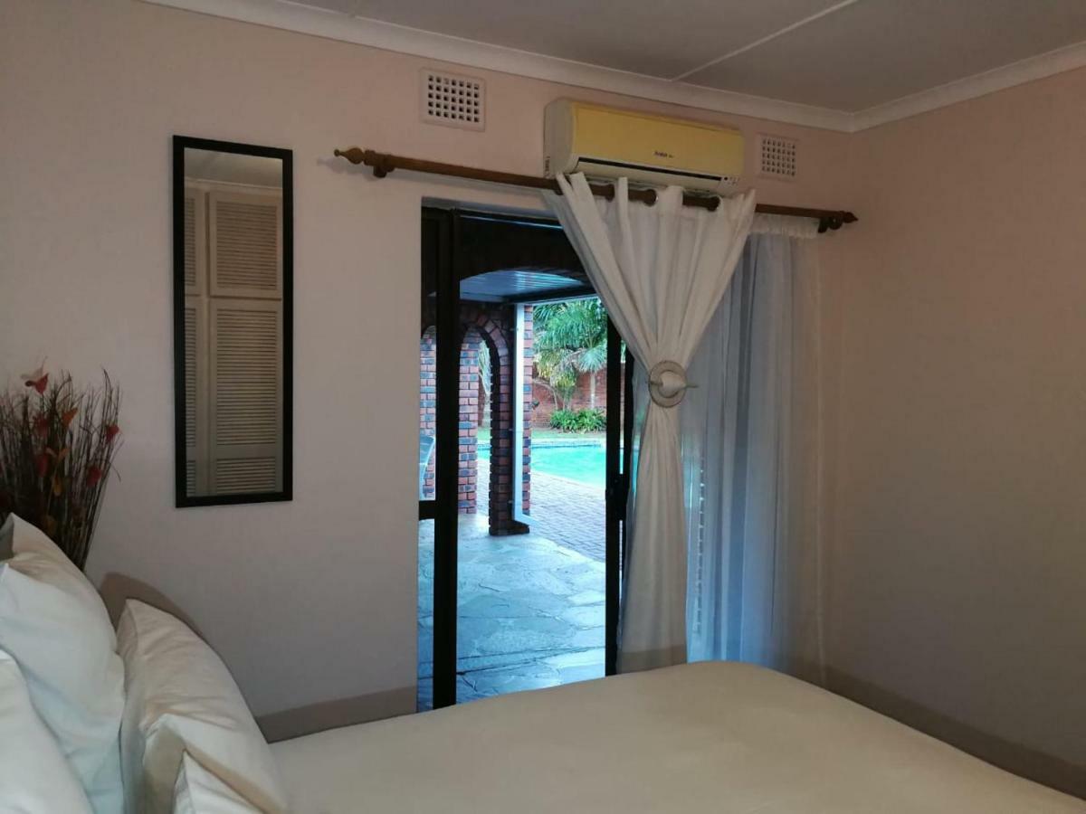 Emangunini Guest House Річардс-Бей Екстер'єр фото