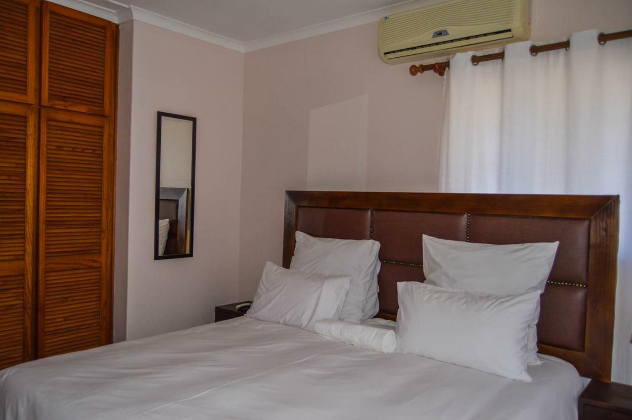 Emangunini Guest House Річардс-Бей Екстер'єр фото